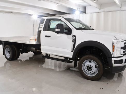 New 2026 Ford F550 4x4 Regular Cab Super Duty image 5