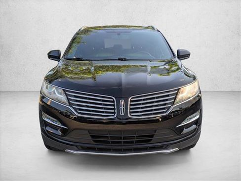 Used 2018 Lincoln MKC Premiere FWD image 2