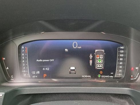 Used 2024 Honda Pilot Elite image 9