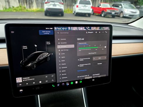 Used 2018 Tesla Model 3 Long Range AWD/4WD image 41