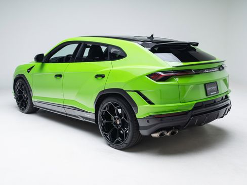 Used 2023 Lamborghini Urus Performante AWD/4WD image 36