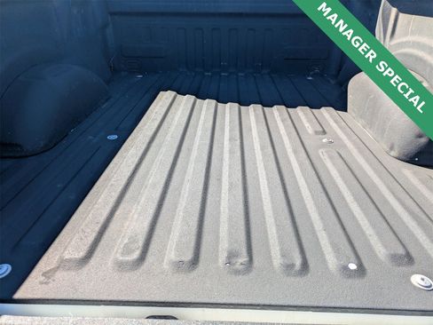 Used 2023 Ford F150 Lariat image 13