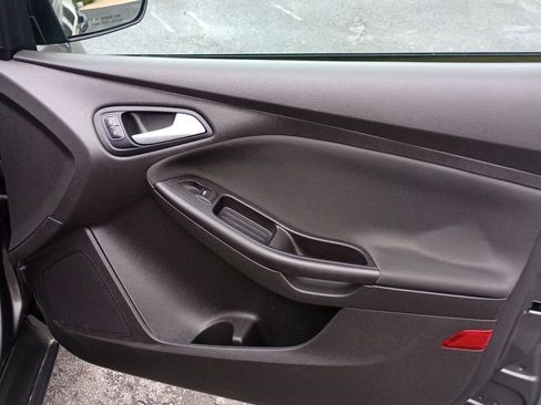 Used 2017 Ford Focus SE image 21