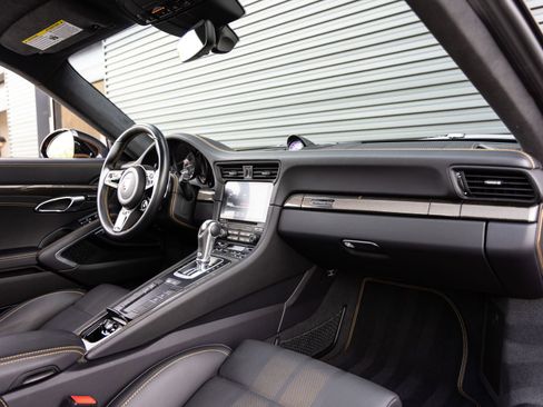 Certified 2018 Porsche 911 Turbo S AWD/4WD image 32