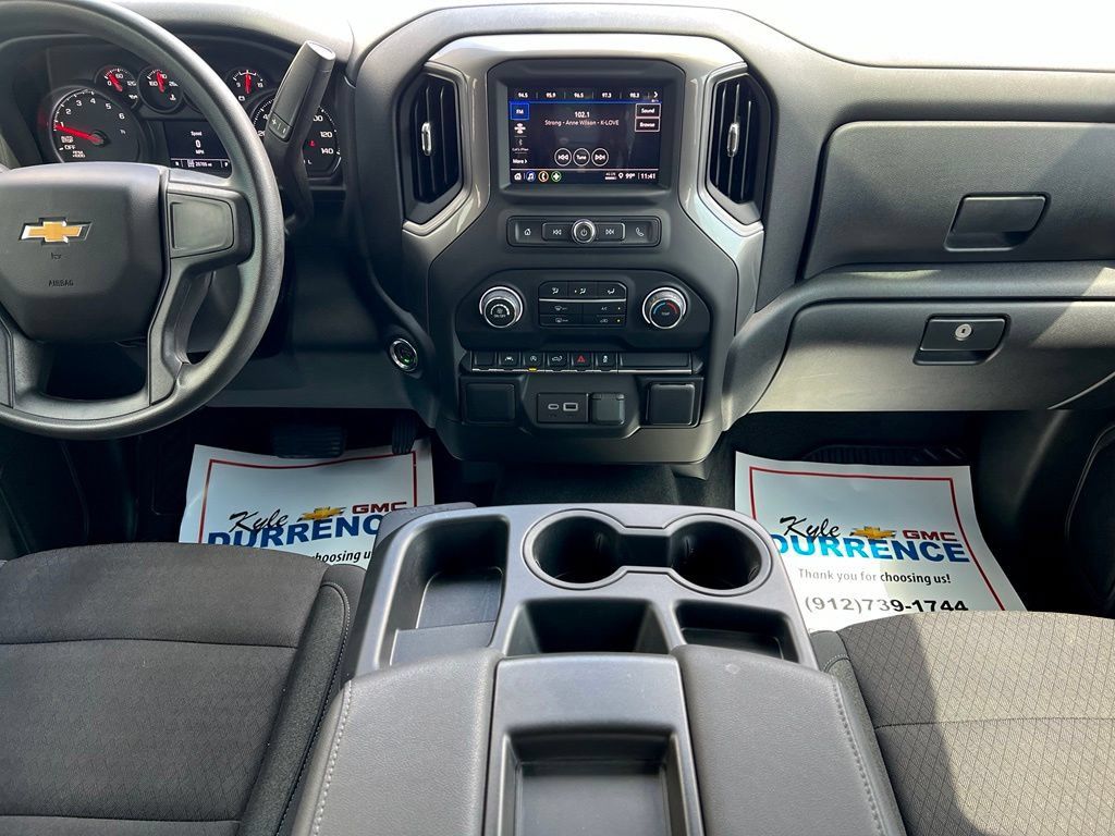 Used 2026 Chevrolet Silverado 1500 Custom AWD/4WD image 15