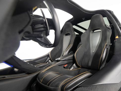 Used 2021 McLaren 720S Performance RWD image 31