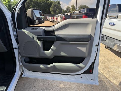 Used 2015 Ford F150 XL w/ Equipment Group 101A Mid RWD image 11