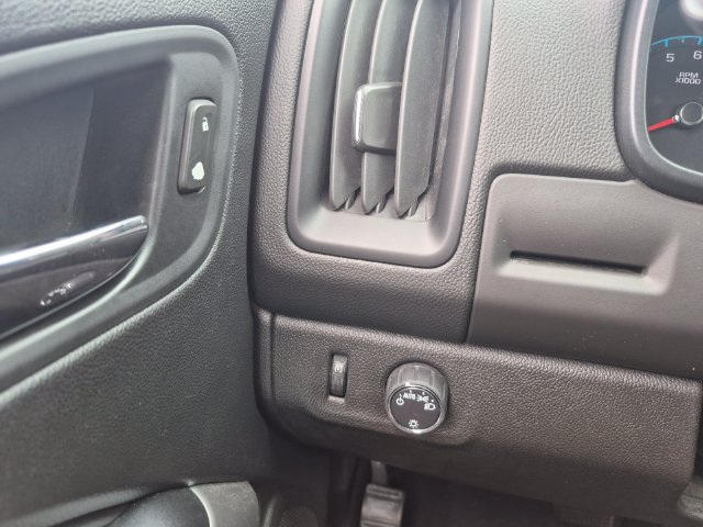 Used 2018 Chevrolet Colorado LT RWD image 22