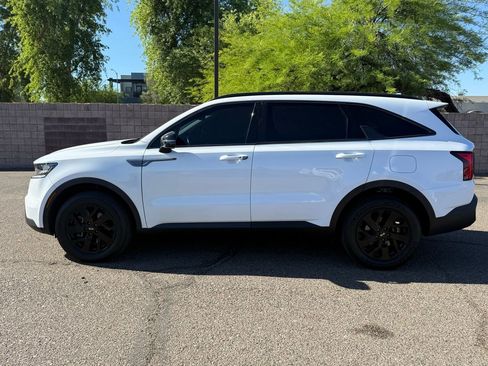 Used 2021 Kia Sorento S w/ Panoramic Sunroof Package image 8