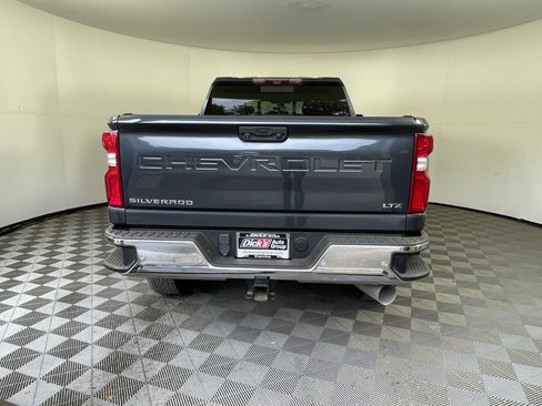 Used 2020 Chevrolet Silverado 2500 LTZ w/ LTZ Plus Package AWD/4WD image 4