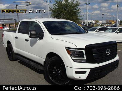 Used 2024 Nissan Titan SV w/ SV Convenience Package
