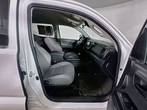 Used 2023 Toyota Tacoma SR AWD/4WD image 12