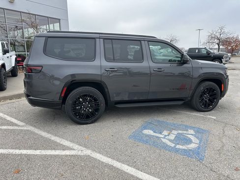 New 2025 Jeep Wagoneer Series II w/ Convenience Group I image 35