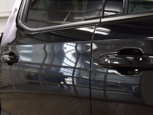 Used 2025 Chevrolet Silverado 1500 High Country w/ Midnight Edition image 18