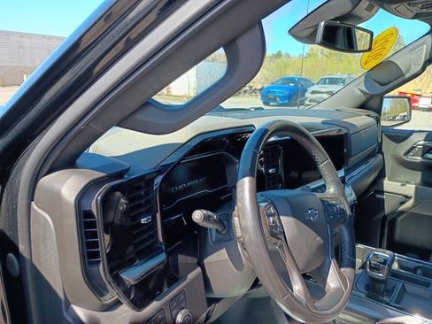 Used 2022 Chevrolet Silverado 1500 ZR2 AWD/4WD image 21