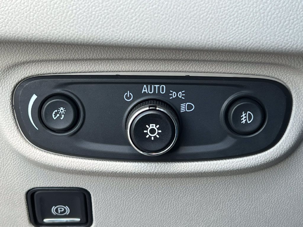 Used 2019 GMC Terrain Denali w/ Driver Alert Package II AWD/4WD image 20