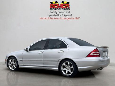 Used 2007 Mercedes-Benz C 230 Sedan image 3