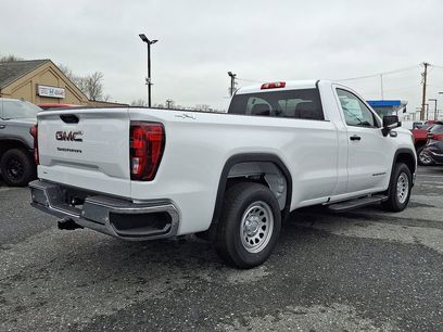 New 2025 GMC Sierra 1500 Pro w/ Pro Value Package