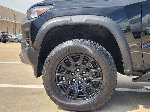 Used 2024 Chevrolet Colorado Trail Boss AWD/4WD image 8
