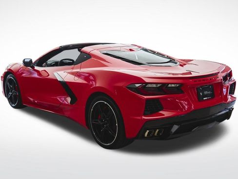 Used 2021 Chevrolet Corvette Stingray Preferred Cpe w/ 2LT image 3