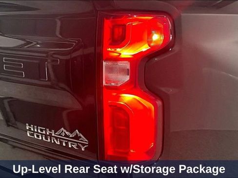 Used 2024 Chevrolet Silverado 1500 High Country w/ High Country Premium Package AWD/4WD image 32