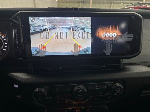 New 2026 Jeep Gladiator Sport image 16