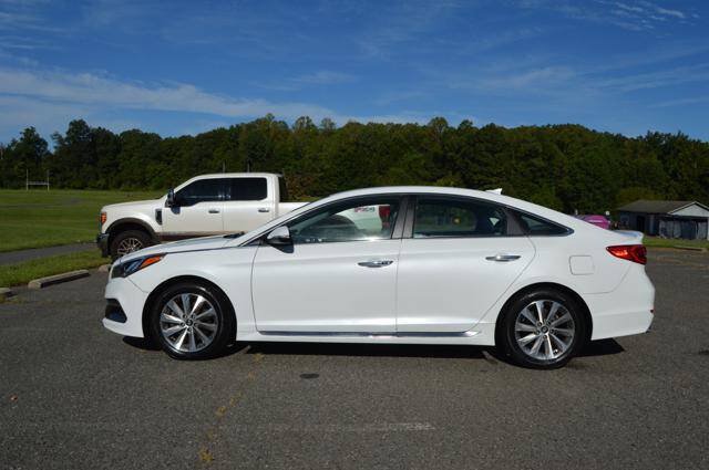 Used 2015 Hyundai Sonata Sport w/ Option Group 03 FWD image 5