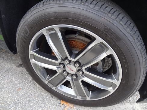 Used 2019 GMC Acadia Denali w/ Technology Package image 13