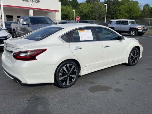 Used 2018 Nissan Altima 2.5 SR image 9
