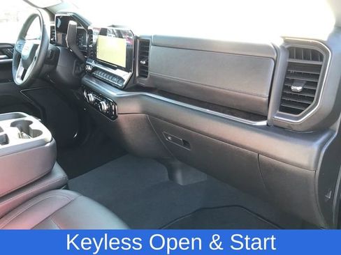 Used 2024 GMC Sierra 1500 SLT image 29