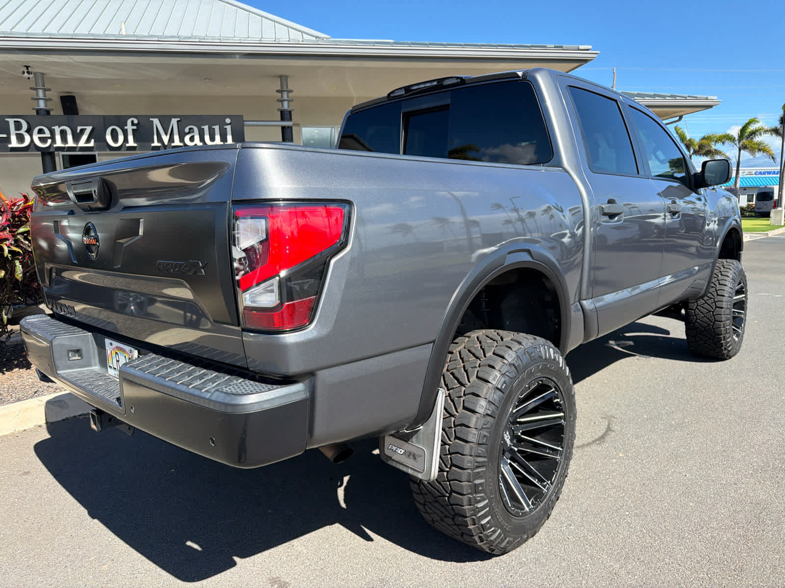Used 2021 Nissan Titan PRO-4X w/ Pro-4x Utility Package AWD/4WD image 3