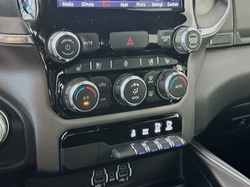 Used 2021 RAM 1500 Laramie w/ Sport Appearance Package AWD/4WD image 18