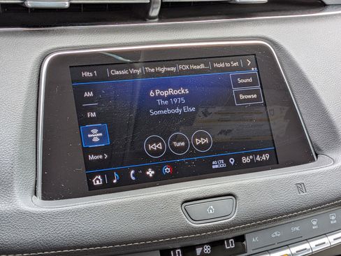 Used 2019 Cadillac XT4 Premium Luxury w/ Cold Weather Package FWD image 21