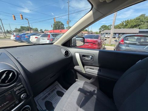 Used 2013 Nissan Rogue S w/ Special Edition Pkg AWD/4WD image 24