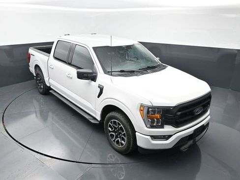 Used 2021 Ford F150 XLT w/ Equipment Group 302A High RWD image 19