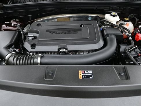 Used 2023 Buick Envision Avenir AWD/4WD image 24