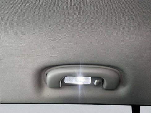 Used 2022 GMC Terrain SLE w/ Driver Convenience Package image 50