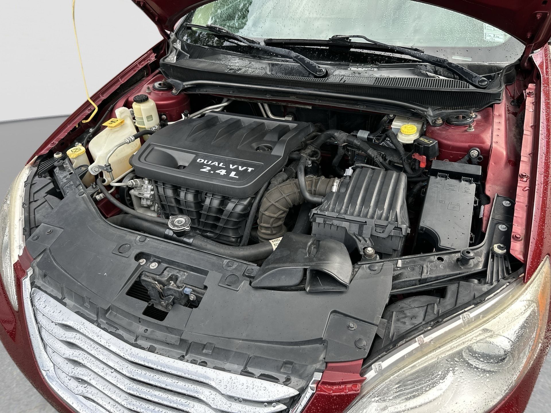 Used 2013 Chrysler 200 Touring FWD image 27