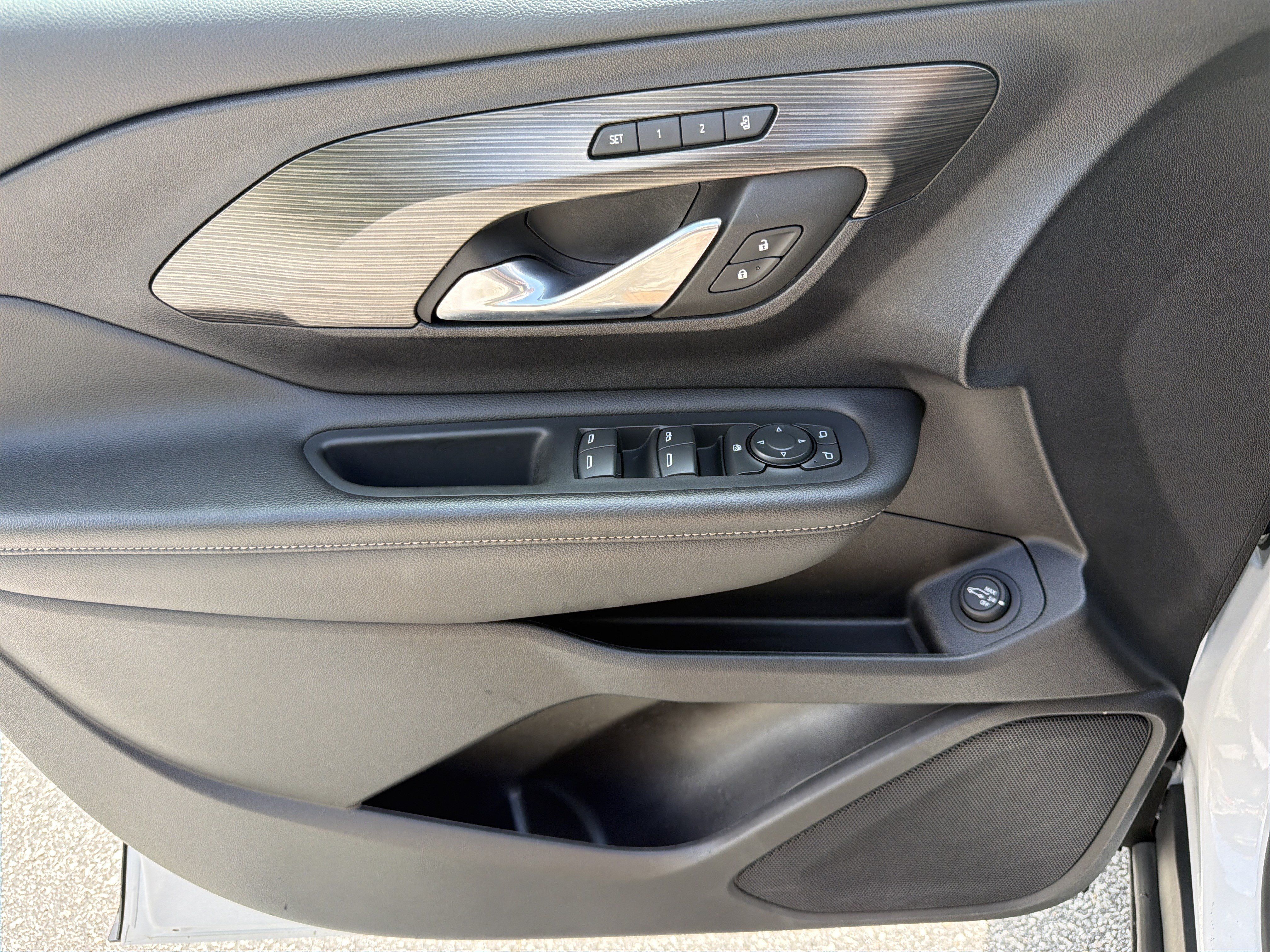 Certified 2023 GMC Terrain SLT AWD/4WD image 11