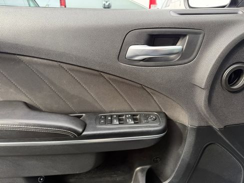 Used 2018 Dodge Charger SXT Plus image 33