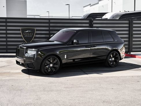 Used 2026 Rolls-Royce Cullinan AWD/4WD image 5