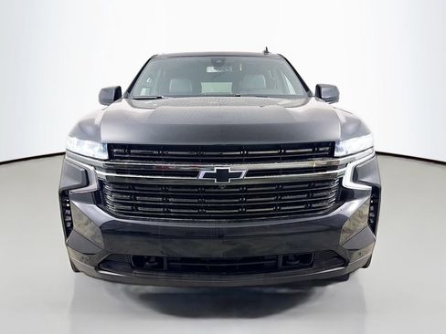 Used 2022 Chevrolet Suburban RST image 2