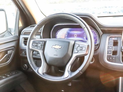 Used 2024 Chevrolet Tahoe LT RWD image 17