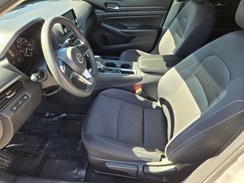 Used 2022 Nissan Altima 2.5 S image 11