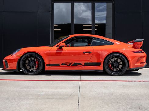 Certified 2018 Porsche 911 GT3 RWD image 2