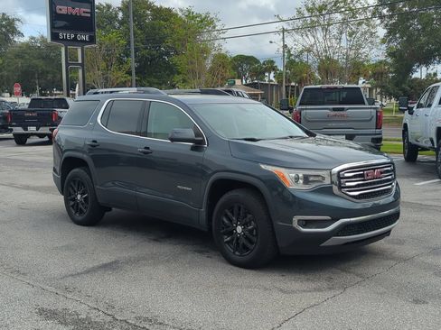 Used 2019 GMC Acadia SLT w/ LPO, Floor Liner Package FWD image 8