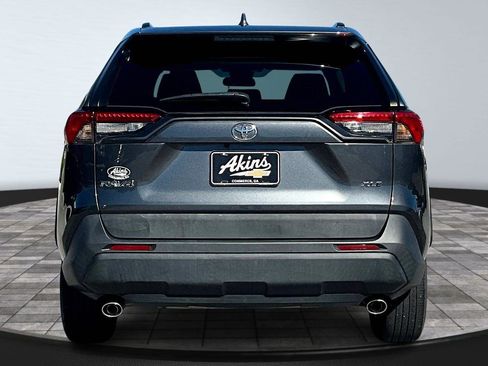 Used 2021 Toyota RAV4 XLE image 5