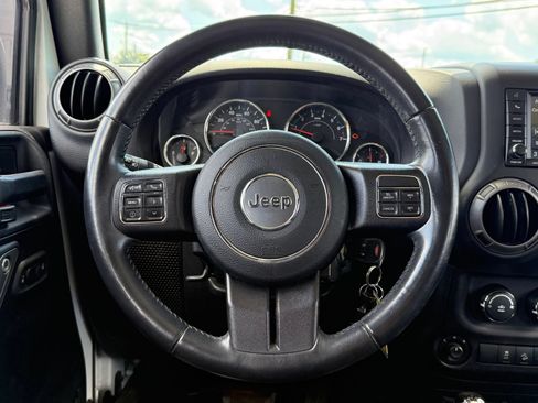 Used 2017 Jeep Wrangler Unlimited Sport w/ Quick Order Package 24S AWD/4WD image 17