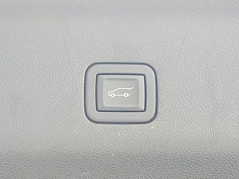 Used 2023 Chevrolet Tahoe LT w/ Luxury Package AWD/4WD image 55