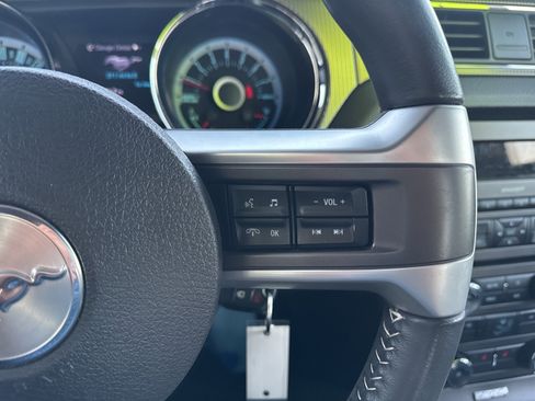 Used 2013 Ford Mustang GT Premium w/ Comfort Pkg image 26